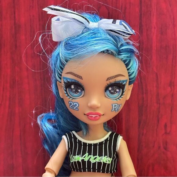 Rainbow โ๐๐๐High Skyler Bradshaw Cheer Squad blue hair - Picture 4 of 14